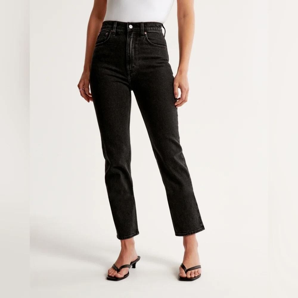 Abercrombie & Fitch Curve Love Ultra High Rise Ankle Straight Jeans 26 2 XS 26P